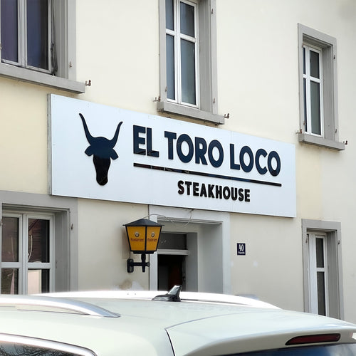 WANDLOGO OUTDOOR AUS ACRYLGLAS